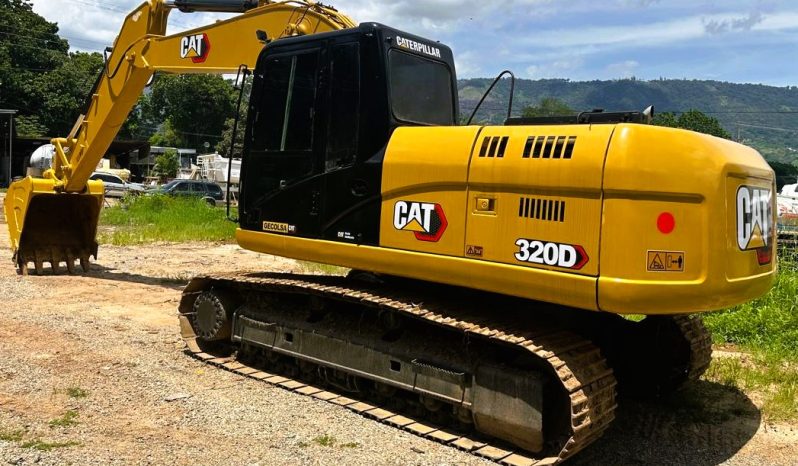 
								Excavadora Caterpillar 320D año 2017 horas 14300 completo									