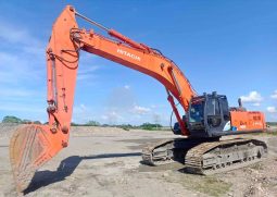 
										Excavadora Hitachi 450 año 1998 linea humeda peso 45 Ton rodaje al 80% disponibilidad inmediata completo									