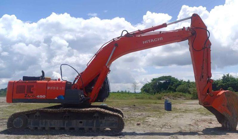 
								Excavadora Hitachi 450 año 1998 linea humeda peso 45 Ton rodaje al 80% disponibilidad inmediata completo									