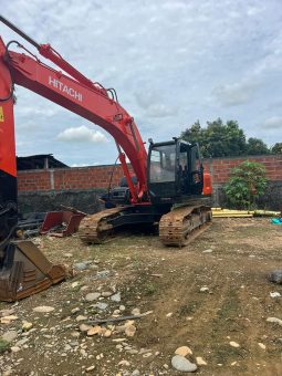 
										Excavadora Hitachi ZX200 año 2005 ubicacion Caucacia Colombia completo									