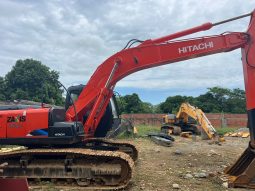 
										Excavadora Hitachi ZX200 año 2005 ubicacion Caucacia Colombia completo									