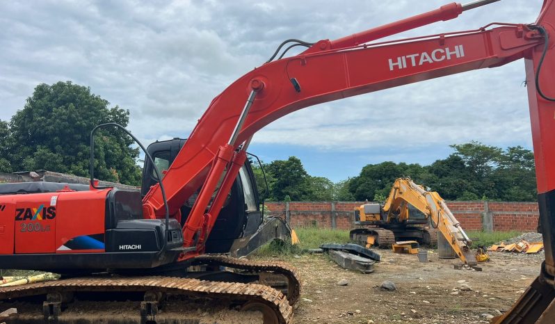 
								Excavadora Hitachi ZX200 año 2005 ubicacion Caucacia Colombia completo									