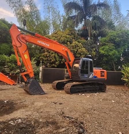 
								Excavadora ZX200 año 2016 Horas 7000 Linea humeda Ubicacion Colombia completo									