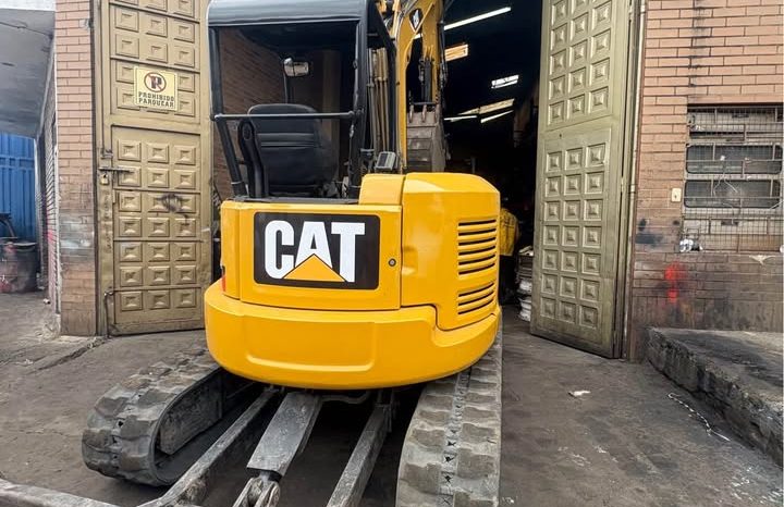 
								Miniexcavadora Caterpillar 305E2  CR año 2016 horas 1160 ubicacion Bogota completo									