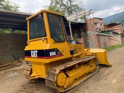 Bulldozer Caterpillar D5G año 2006 Horas 15000 Ubicacion Colombia