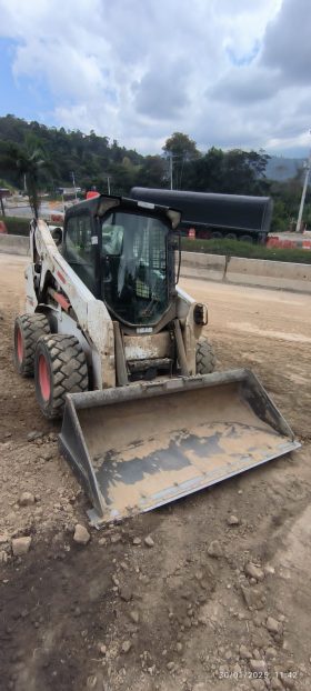 Minicargador Bobcat S650 2021 Horas 5000 aprox. disponibilidad inmediata