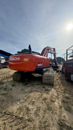 Excavadora Hitachi ZX250 LC año 2012 Horas 9600 $420.000.000