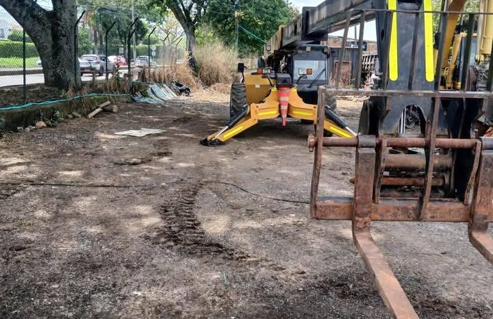 
								Telehander Caterpillar 642C año 2014 alcance 13 mtr cap. 3 ton ubicacion Colombia US$ 47200 EXW completo									