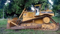 
										Bulldozer Caterpillar D6R LHP año 1996 rodamiento como nuenvo Horas 4000  US$60.000 EXW completo									