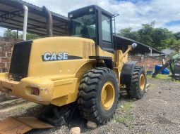 Cargador Case 621D año 2005 Valde y uñas tipo montacargas Ubicacion Colombia $70.000.000
