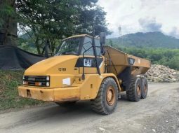 Dumper  Caterpillar 730 año 2010 horas 10700  US$100300 EXW