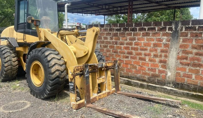 
								Cargador Case 621D año 2005 Valde y uñas tipo montacargas Ubicacion Colombia $70.000.000 completo									