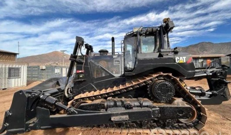
								Bulldozer Caterpillar D8T año 2014 $ horas 1640 Ubicacion Chile US$182300 EXW completo									