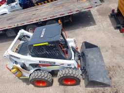 Minicargador Bobcat S570 año 2015 Horas 7800 ubicacion Colombia
