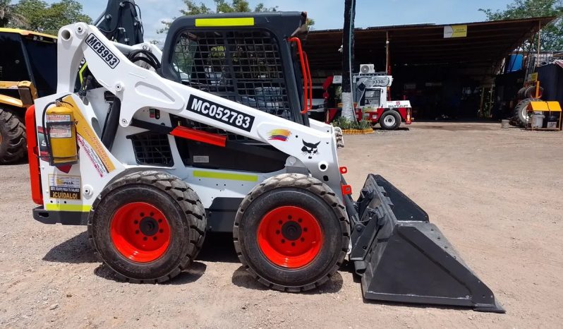 
								Minicargador Bobcat S570 año 2015 Horas 7800 ubicacion Colombia completo									