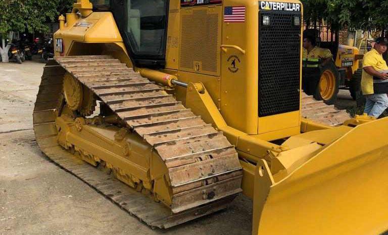 
								BULLDOZER CATERPILLAR D5-N LGP CABINADO MODELO 2009 horas 12500 disponibilidad inmediata  $380.000.000 ubicacion Colombia completo									