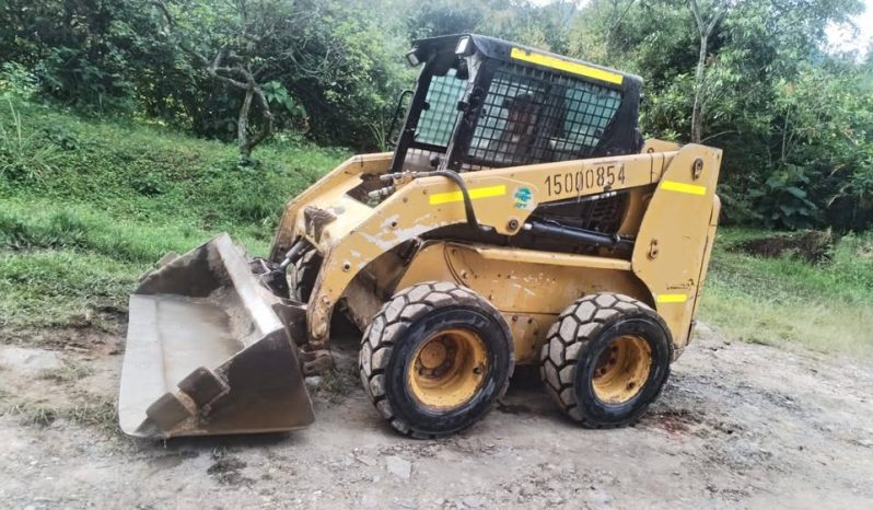 
								Minicargador Caterpillar 236B 2012 completo									