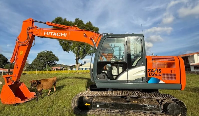 
								Excavadora Hitachi ZX130 año 2019  ubicacion Antioquia completo									