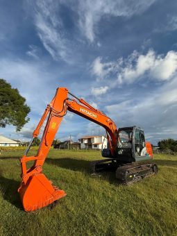 Excavadora Hitachi ZX130 año 2019  ubicacion Antioquia