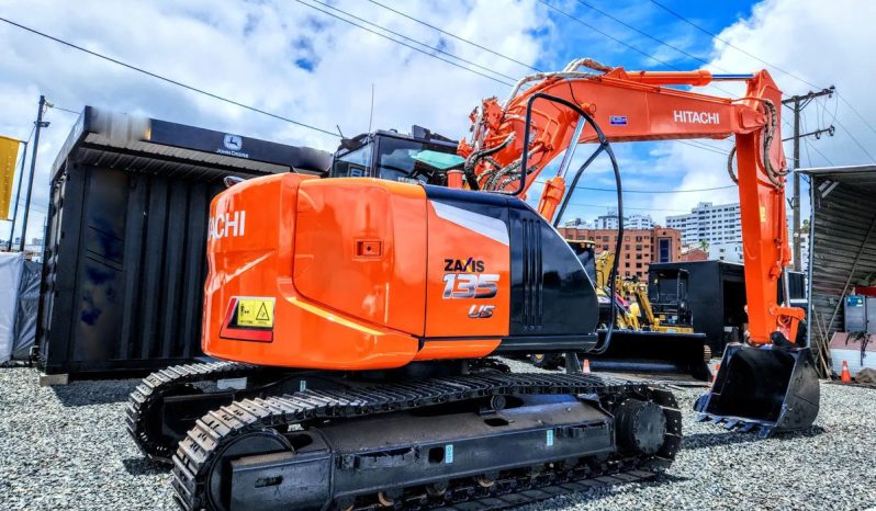 
								Excavadora Hitachi ZX135-5K año 2014 horas 4100 Disponibilidad Inmediata Horas 4100 $3375000 completo									
