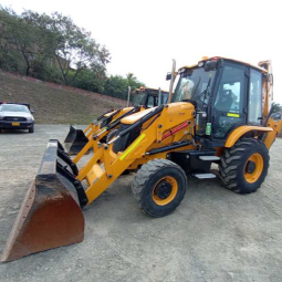 
										Retroexcavadora JCB 3CX año 2022 horas 3161 disponibilidad inmediata salvo venta previa completo									