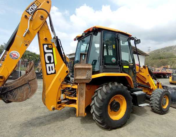 
								Retroexcavadora JCB 3CX año 2022 horas 3161 disponibilidad inmediata salvo venta previa completo									