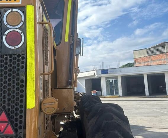 
								Motoniveladora Caterpillar 12G año 1978 $165000000 completo									