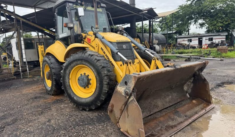 
								Retrocargador New Holland B1115B año 2012 extradin  aire acondicionado $200000000 completo									