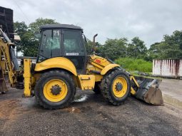 
										Retrocargador New Holland B1115B año 2012 extradin  aire acondicionado $200000000 completo									