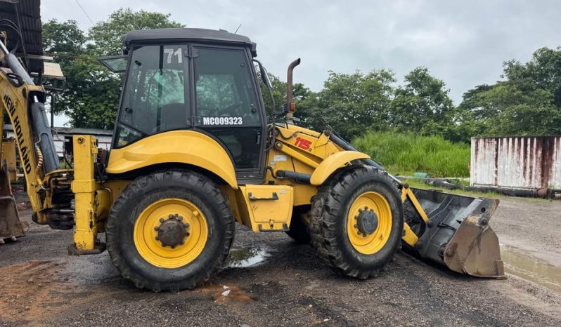 
								Retrocargador New Holland B1115B año 2012 extradin  aire acondicionado $200000000 completo									