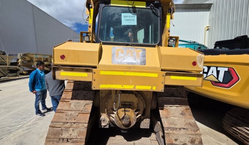 
								Bulldozer Caterpillar D6T año 2013 horas 15.000 completo									
