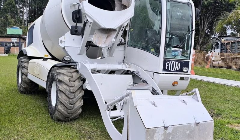 
								Autohormigonera Carmix DBX50 año 2023 horas 793 completo									