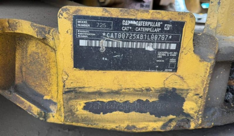 
								Dumper Caterpillar 725A año 2006 completo									