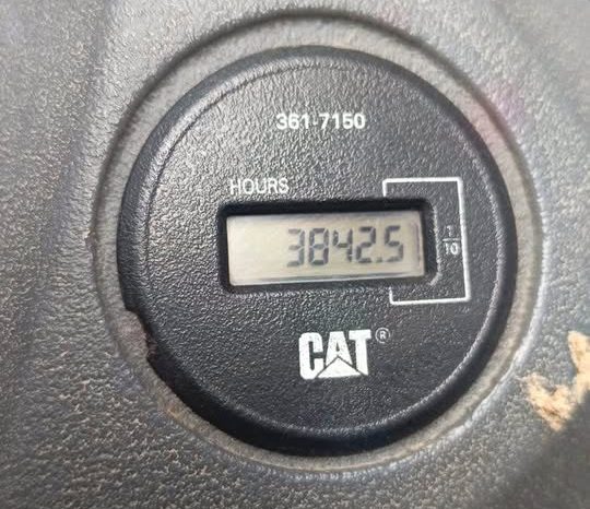 
								Vibrocompactador Caterpillar CS423E año 2018 Horas 3842 completo									