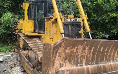 Bulldozer Caterpillar D6T año 2015 Horas 13800