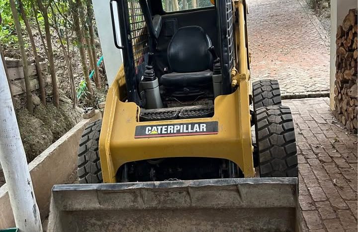 
								Minicargador Caterpillar  226  año 2003 Horas 90000 completo									