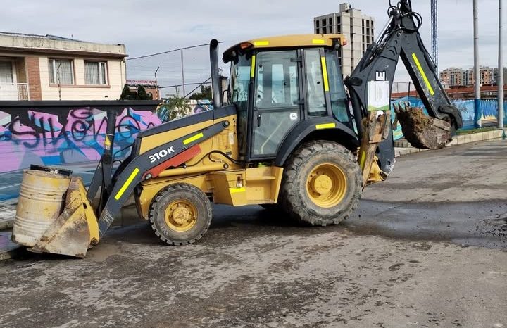
								Retroexcavadora John deere 310K año 2013 horas 6300 $ 250000000 completo									