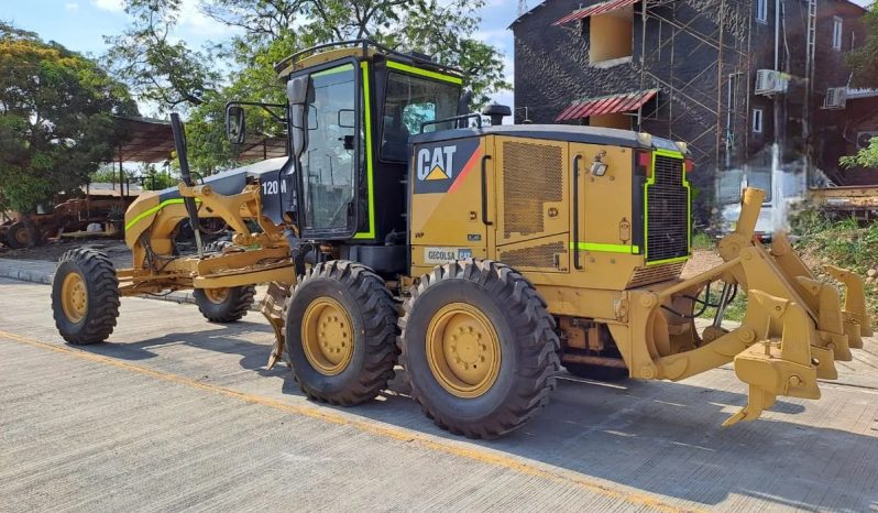 
								Motoniveladora Caterpillar 120M año 2011 completo									