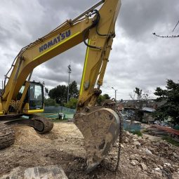 EXCAVADORA KOMATSU PC210-10M0, 2021 Horas 2502 disponibilidad inmediat salvo venta previa $620000000