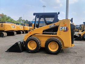 Minicargador Caterpillar 236B3 año 2024  horas 4 ubicacion USA