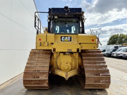 Bulldozer Caterpillar D6T GLP año 2015 Horas 14500 PRECIO  €77500 EXW completo
