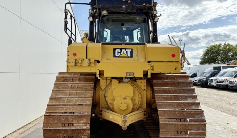 Bulldozer Caterpillar D6T GLP año 2015 Horas 14500 PRECIO  €77500 EXW completo