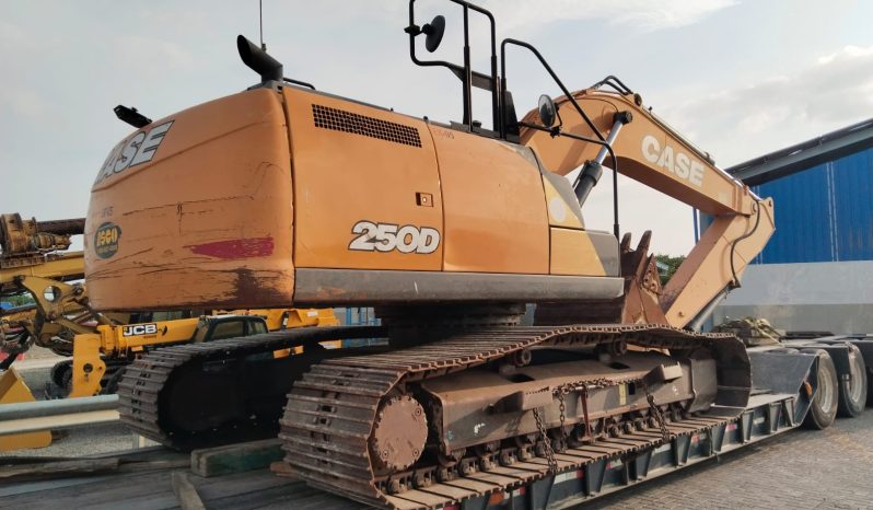 
								Excavdora Case CX250D año 2017 horas 4721 completo									