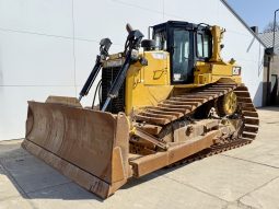 
										Caterpillar D6T LGP  año 2013 horas 16120 € 66.500. EXW completo									