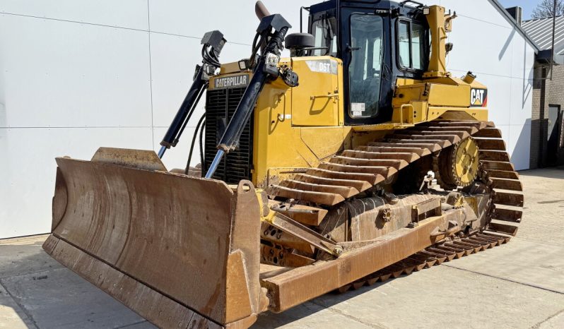 
								Caterpillar D6T LGP  año 2013 horas 16120 € 66.500. EXW completo									