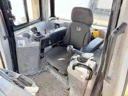 
										Caterpillar D6T LGP  año 2013 horas 16120 € 66.500. EXW completo									