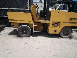 
										Compactador Neumatico para pavimento Rosco Trupac 915 año 1998 disponible entrega inmediata completo									