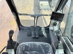 
										Excavadora Doosan Develon DX205  año 2025 horas 5  funcion de martillo $76.500 € EXW completo									