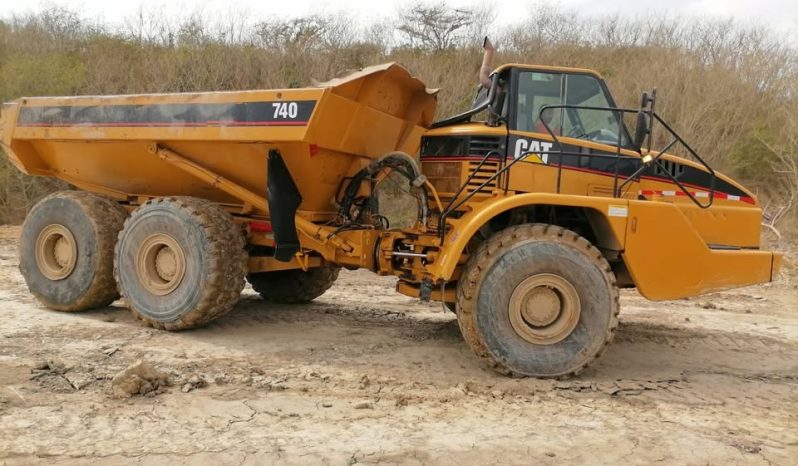 
								Dumper Caterpillar 740 6×6 año 2007 operativo ubicacion Colombia USD$172000 completo									