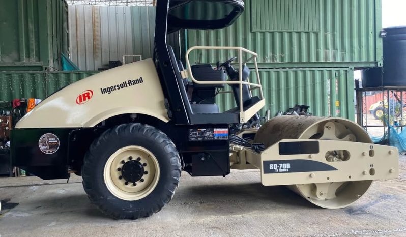 
								Vibrocompactador Ingersoll Rand SD77 año 2006 capacidad 7.7 Ton completo									